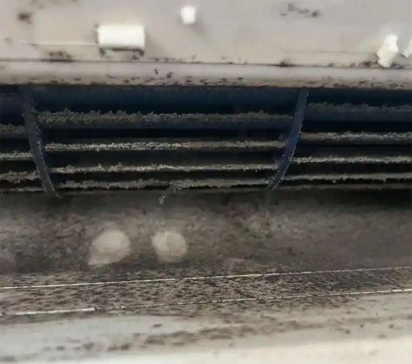 黄冈空调吹的风有股烧焦味是怎么回事